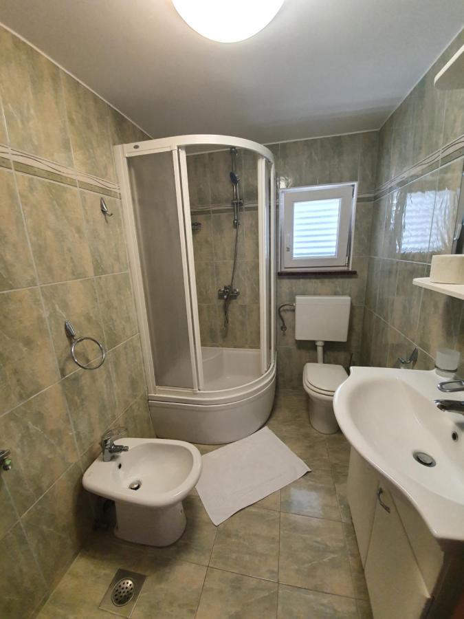 Apartmani Vrtlici Zdenka Stara Novalja Exterior foto