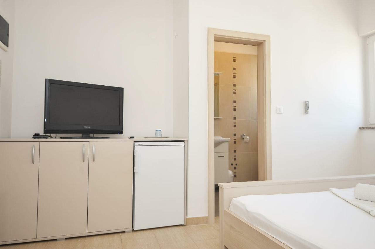 Apartmani Vrtlici Zdenka Stara Novalja Exterior foto